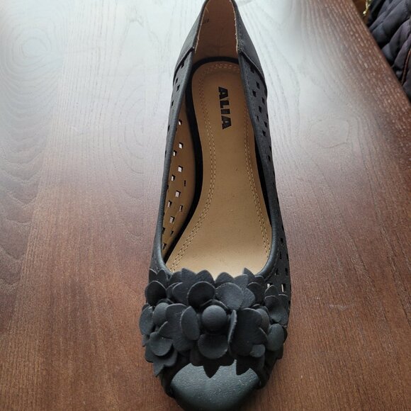 Peep toe heels size 9 - Picture 3 of 3